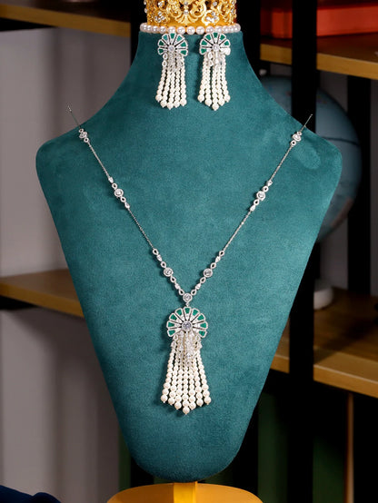 JEWEL jewelry; luxury zircon jewelry; women's pendant necklace; personalized necklace; women's jewelry.